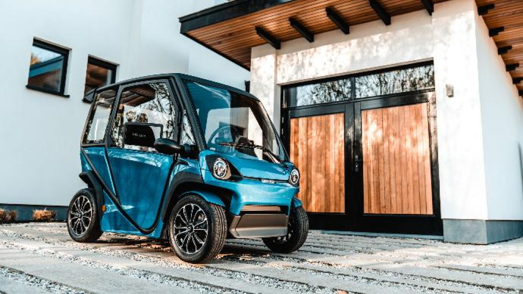 Squad Solar-Powered Tiny EV