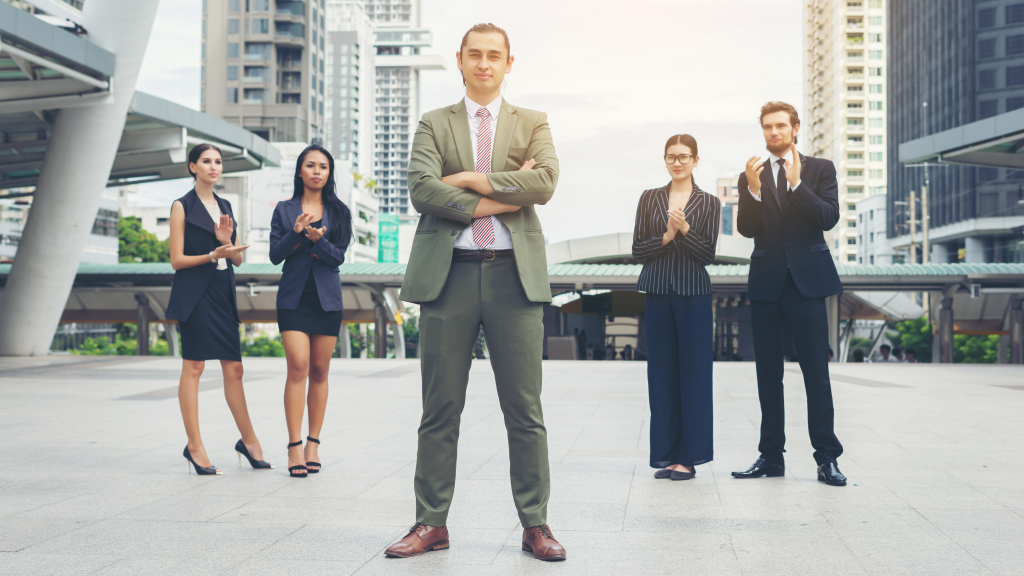 Competing Bidders 