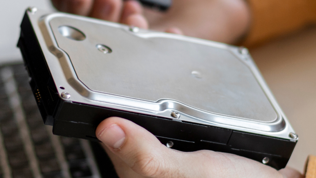 The Five Critical Warning Signs Your SSD Is Failing