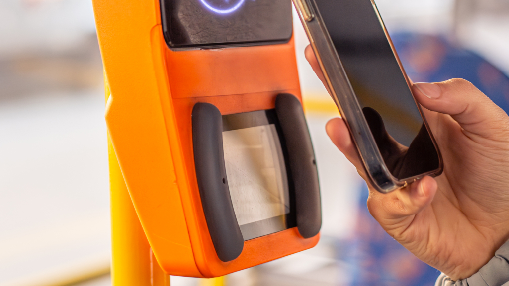 How Metal Detector Apps Turn Sensor Data Into Useful Signals